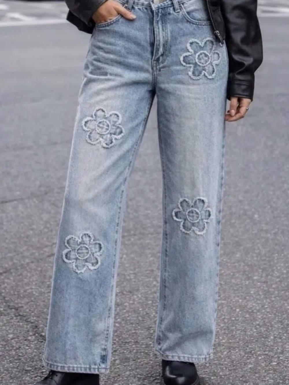Light Blue Floral-Appliqué Straight Leg Women’s Jeans